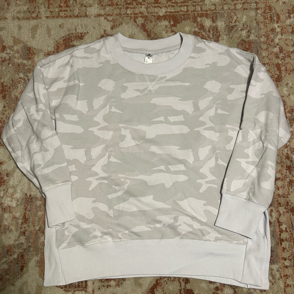 90 Degree By Reflex Women’s Camouflage Crewneck Sweater - White and Gray Camo